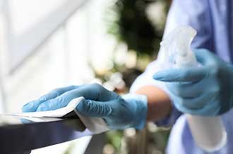 disposable nitrile gloves. an ultimate guide to choosing the right one 